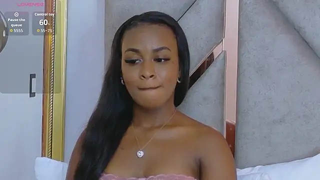 Sally-NoaのライブXXXチャット