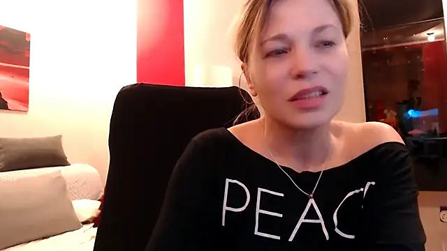 love-bionda – Naživo XXX chat