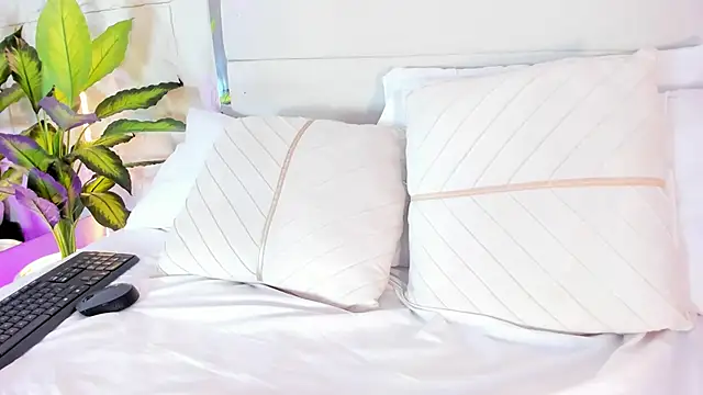 LunaKarther – Naživo XXX chat