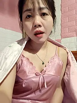 Ngocmai_lazdyのライブXXXチャット