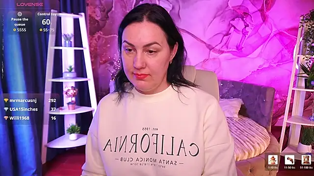 VelvetLuck's Live XXX Chat