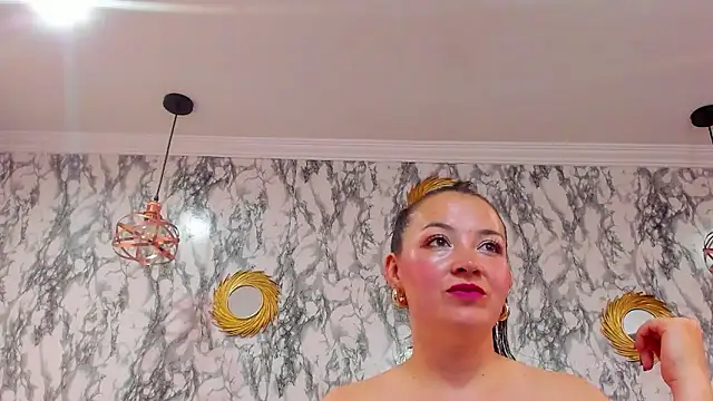 Chat +18 de CharlotteSchmidtt ao vivo