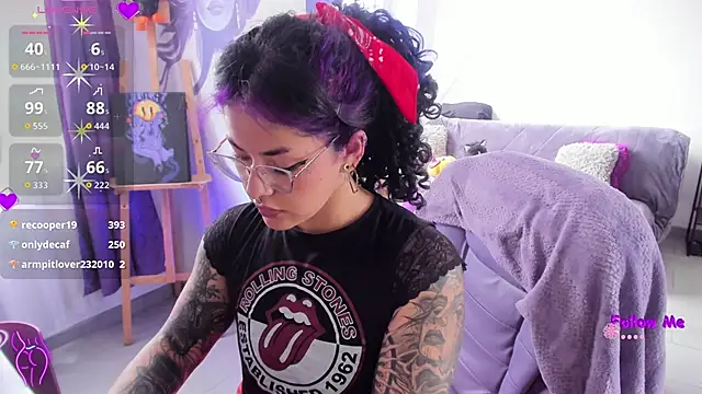 witchviolet 即時 XXX 聊天