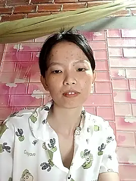 Chammy720 Adlı Modelin Canlı XXX Sohbeti