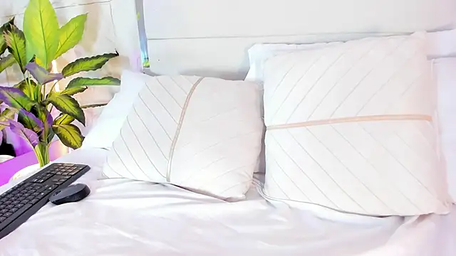 LunaKarther live XXX chat