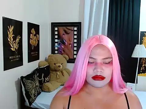 Show Webcam de TSbrianaHugeCock