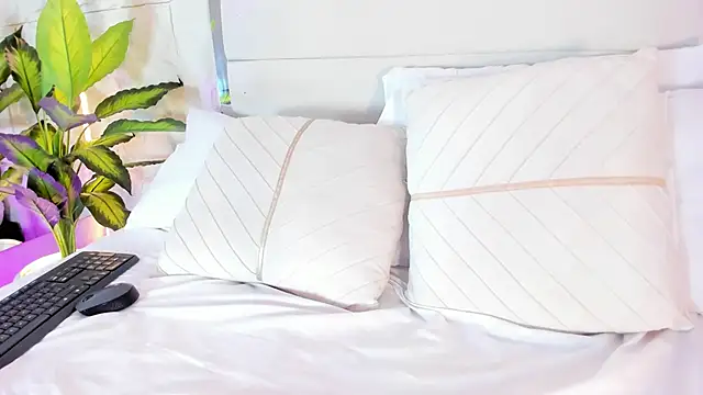 LunaKarther লাইভ XXX চ্যাট