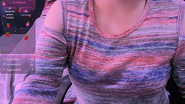 NinaYellowのライブXXXチャット