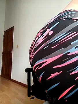 tata_sanz_ live XXX chat