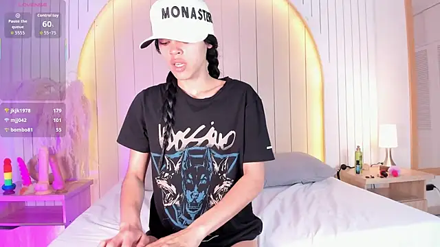 ALICESANDOVAL: онлайн-секс-чат