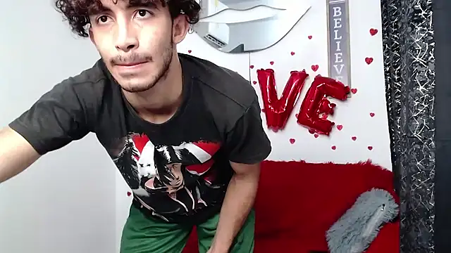 Caius_fox 라이브 XXX 채팅