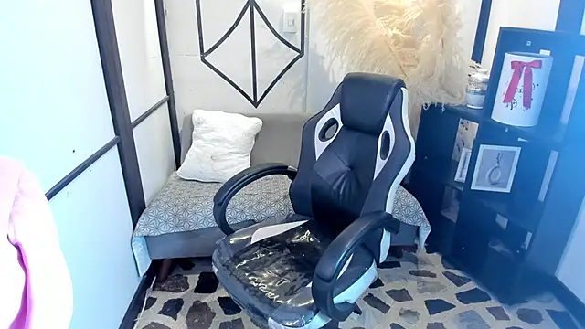 GemmaBrown's Live XXX Chat