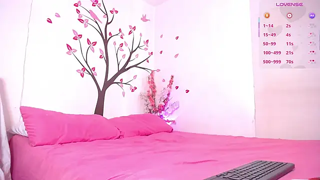 Karolina_1's Live XXX Chat