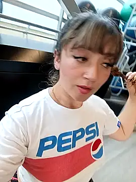 Chatroom XXX en direct de tata_sanz_