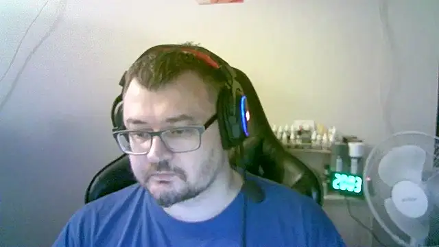 Chat XXX en directo de SirAbuser