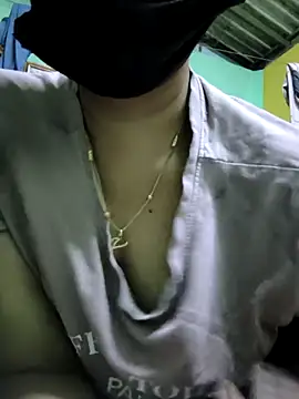 Cute_Girl43 Adlı Modelin Web Kamerası Şovu