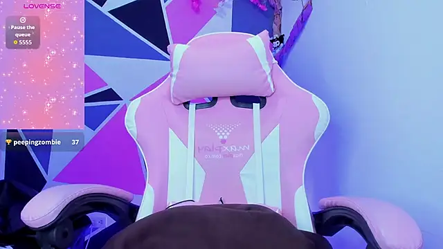 Chat XXX en directo de little_emma0