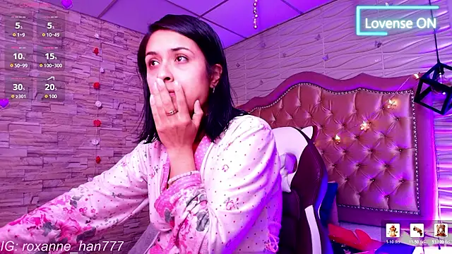 Roxanne_Han Adlı Modelin Canlı XXX Sohbeti