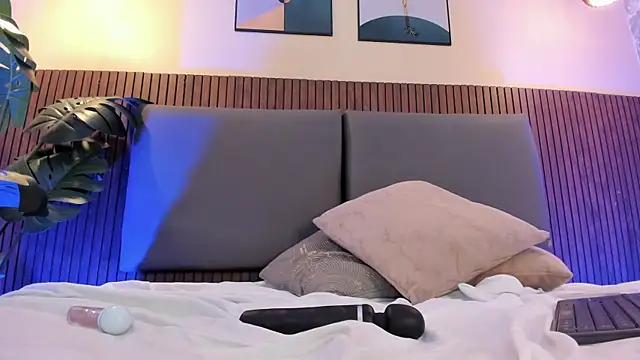 NicolleeEvanss Chat XXX in diretta