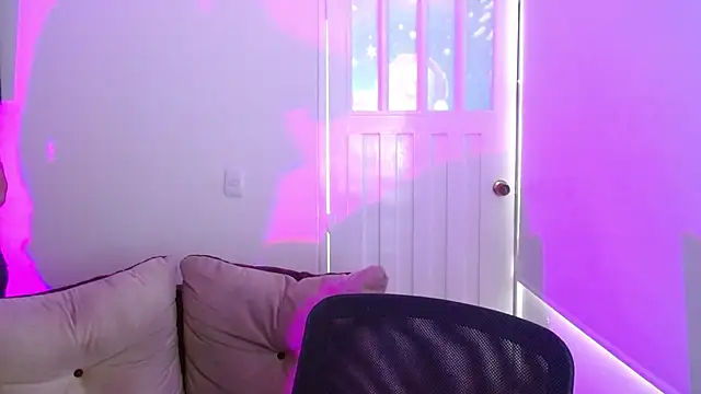 milfrousse Chat XXX in diretta