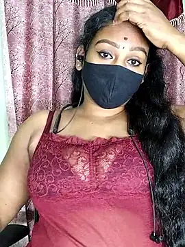 Tamil_Crazy_Queen Adlı Modelin Canlı XXX Sohbeti