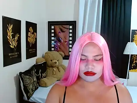 TSbrianaHugeCock's Webcam Show