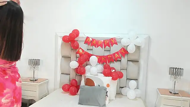 Chat +18 de michell_blakke ao vivo