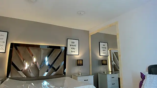 cellestehotのライブXXXチャット