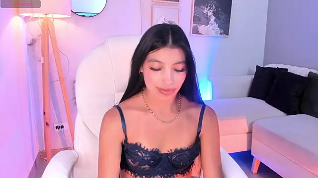 Tiffany_Low Chat XXX in diretta