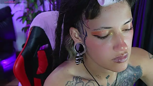 _sharlotte777: απευθείας συνομιλία ΧΧΧ