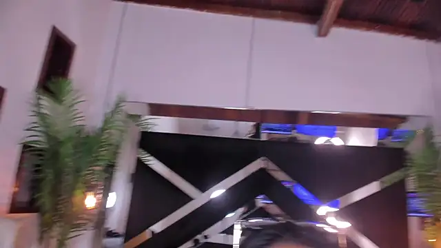 emily-fox Adlı Modelin Web Kamerası Şovu