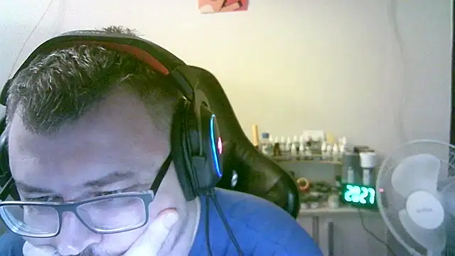 Czat XXX na żywo – SirAbuser