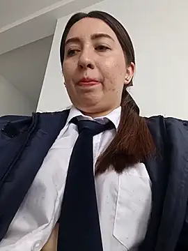 _Susy-Office1 লাইভ XXX চ্যাট