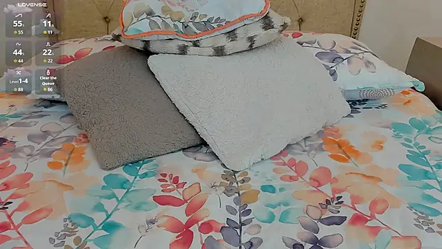 Beautyari_: онлайн-секс-чат