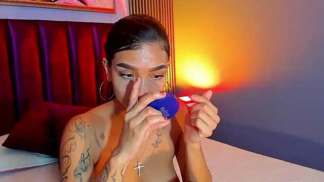 LauraAristizabal élő XXX-chatje