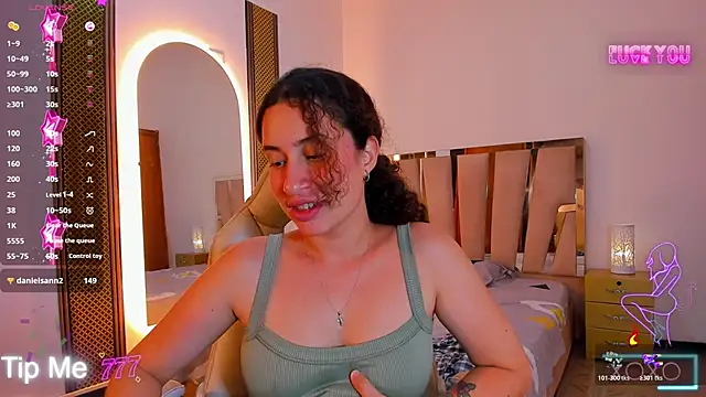 Chat XXX ao vivo de NoaMalak7