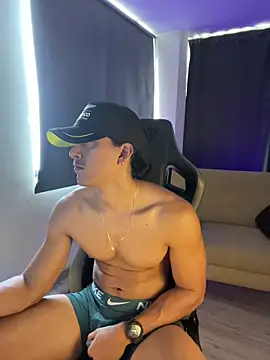 Liam_V: онлайн-секс-чат