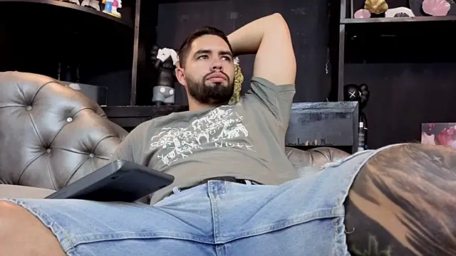 Chatroom XXX en direct de matteosantos