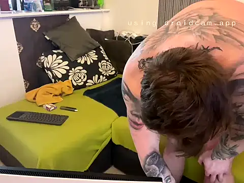 Show modela IncredibleGlaze78 na web-kameri