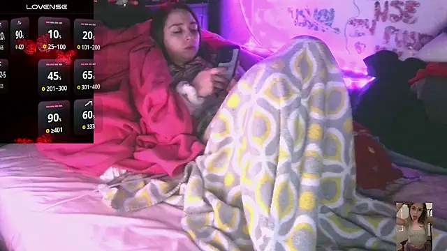 Вебкам-шоу Blondiewithanass