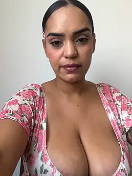 Živý XXX chat Sara-77