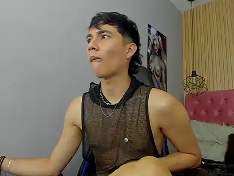 AronTawers Webcamshow