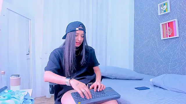 Chatroom XXX en direct de ViictoriiaSaenz