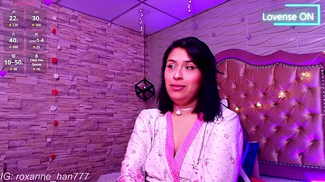 XXX chat uživo modela Roxanne_Han