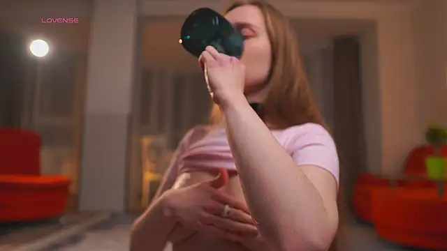 Chat XXX en directo de SharaNewbern