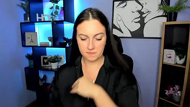 XXX chat uživo modela FUN_AMI