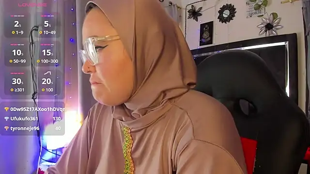 MarianFadel's Live XXX Chat