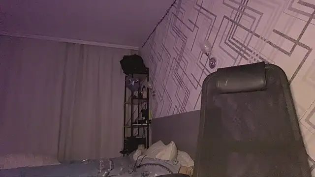 NicoleBeol webcam show