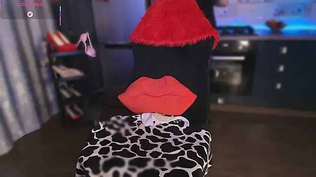 emlana 即時 XXX 聊天