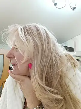 AvrilMillersn Live XXX chat